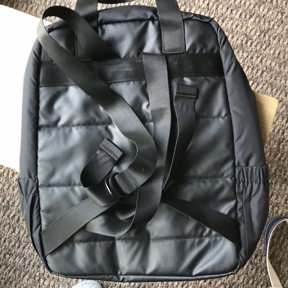 Under Armour backpack super thin - Picture 4 of 4